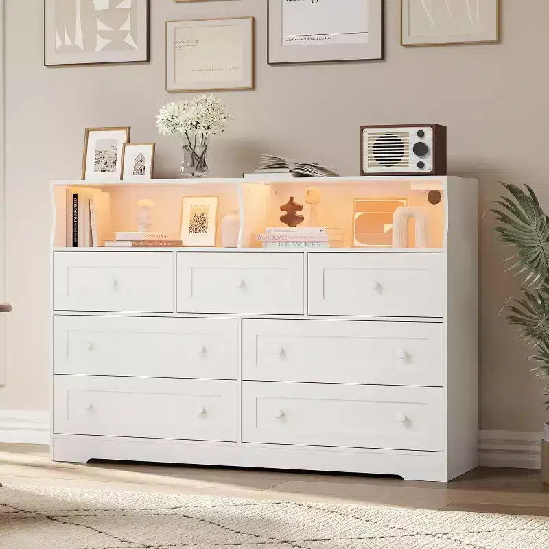 Cassettiera in Legno a 7 Cassetti - Comò Moderno con Stazione di Ricarica USB e Luci a LED, 2 Scomparti Aperti - Ampio Comò per Camera da Letta, Organizzatore di Archiviazione