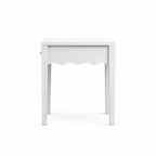 Comodino bianco con cassetto, tavolino moderno con design a grembiule ondulato, tavolino compatto per camera da letto e soggiorno, tavolino piccolo con contenitore
