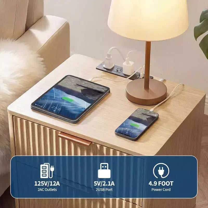 Comodino scanalato, Comodino di metà secolo, Tavolino moderno, Profilo curvo, per camera da letto, soggiorno